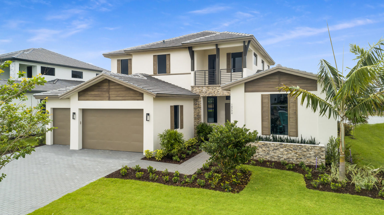 Private Inlaw Suites and Pools are Popular in These South Florida Homes